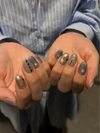 ネイル Manon Tomiのネイルデザイン