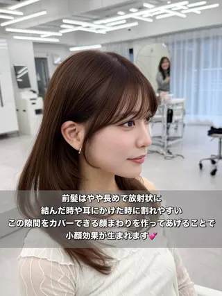 セミロング 透明感カラー🩶 ×小顔カット難波のヘアスタイル