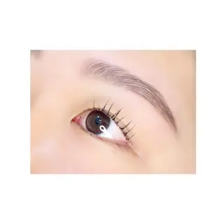 マツエク・マツパ アイブロウ Colorlist MIYUUのヘアスタイル