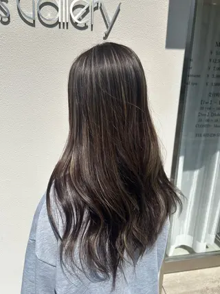 ロング カラー ヘアーズギャラリー 山本愛華のヘアスタイル