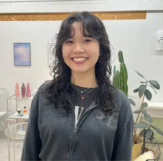 ロング ボブパーマ🥣KON コンナツミのヘアスタイル