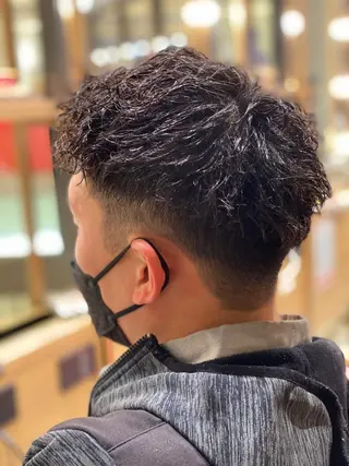 ショート パーマ メンズ unopulir 景山 凌のヘアスタイル