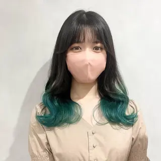 セミロング カラー 🩵ブリーチカラー MIORI🩵のヘアスタイル