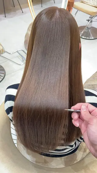 ロング 縮毛矯正✨🫧 レイヤー川村利幸のヘアスタイル