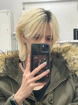 ミディアム カラー パーマ メンズ 岩城 滉成のヘアスタイル