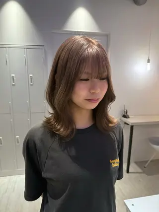 ミディアム akira iconのヘアスタイル