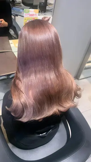 セミロング カラー パーマ ヘアアレンジ メンズ キッズ ネイル マツエク・マツパ 酸性ストレート 髪質改善大槻勇樹のヘアスタイル