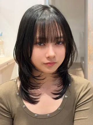 ミディアム 夏海 大宮美容室のヘアスタイル