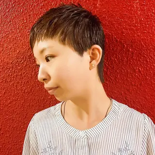 ショート カラー 中川 竜誠のヘアスタイル