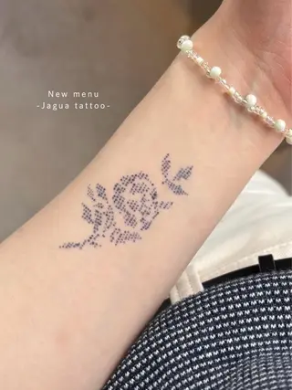 ネイル Manon Tomiのネイルデザイン
