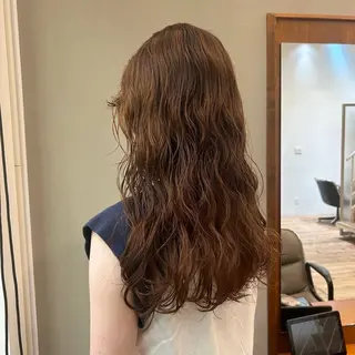 ロング パーマ ブラウンカラー 🦔🪷なりたりみのヘアスタイル