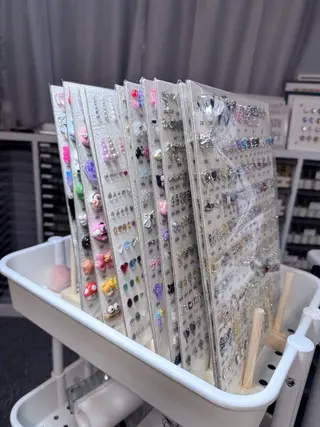 ネイル E.N🦋 長さ出し/持ち込みのネイルデザイン