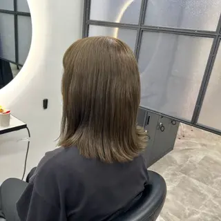 セミロング カラー Ren. 🦋デザインカラーのヘアスタイル