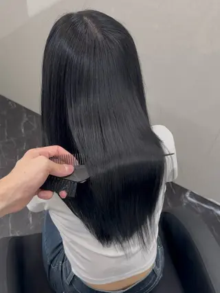 ロング カラー パーマ ヘアアレンジ メンズ キッズ 髪質改善Ⅰ透明感 艶カラーⅠたつやのヘアスタイル