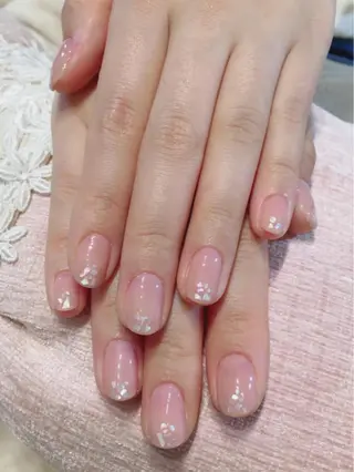 ネイル ビジューバイアクイユ ネイルズ 東中野店のネイルデザイン