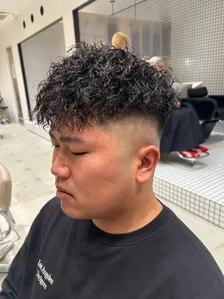 パーマ メンズ 🐲ツイスパ🐲 フェード/龍のヘアスタイル
