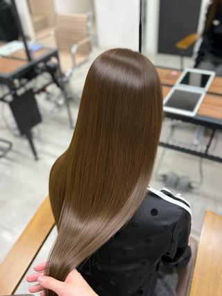 ロング omocha umiのヘアスタイル