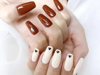 ネイル Elegant beautyトウのネイルデザイン