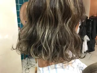 ミディアム カラー 森 早希絵のヘアスタイル
