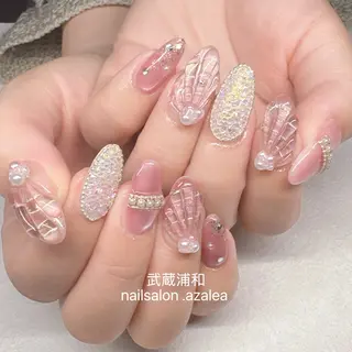 ネイル R inのネイルデザイン