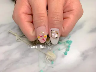 ネイル BeauJu by Luana Nailのネイルデザイン