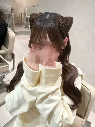 ヘアアレンジ セットサロンCURE 🩵あんみのマツエク・マツパデザイン
