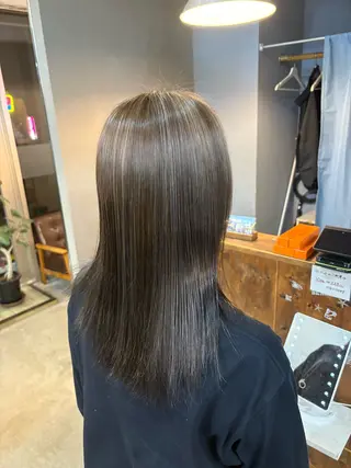 カラー Trip/ AYUのヘアスタイル