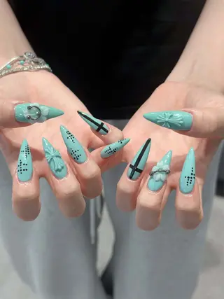 ネイル Eli Muse 新宿ネイルのネイルデザイン