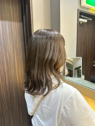 セミロング カラー 🎀透明感 カラーHiROEのヘアスタイル