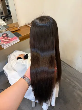 ロング 丸山 菜々子のヘアスタイル