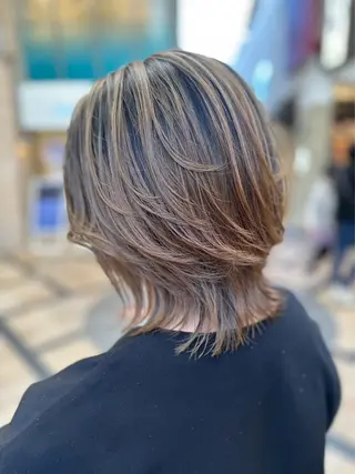 セミロング ＲＩ ＨＯのヘアスタイル