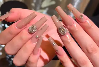 ネイル Dione Nail きよみのネイルデザイン