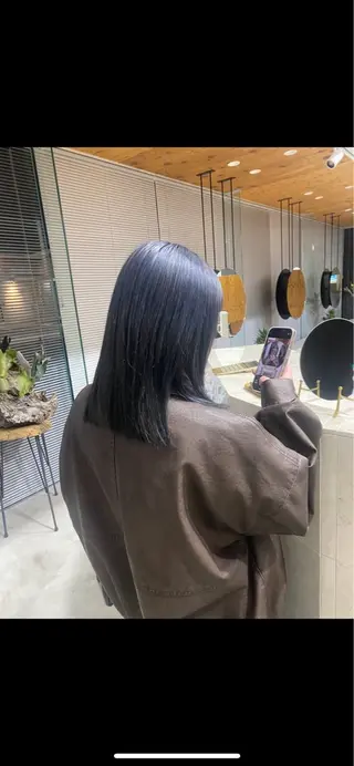 カラー cyan hinaのヘアスタイル