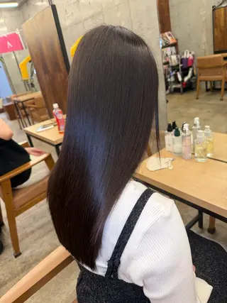 セミロング 縮毛矯正×髪質改善× 艶髪カラー 吉原和磨のヘアスタイル