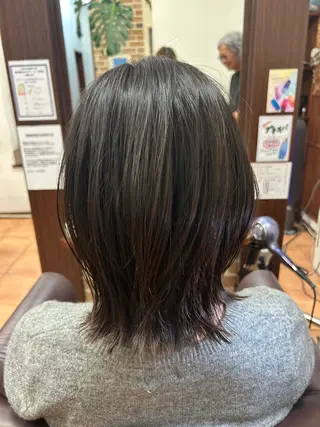 ミディアム 西村 優杏のヘアスタイル