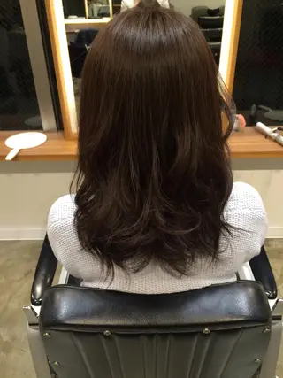 カラー moanin モーニンのヘアスタイル