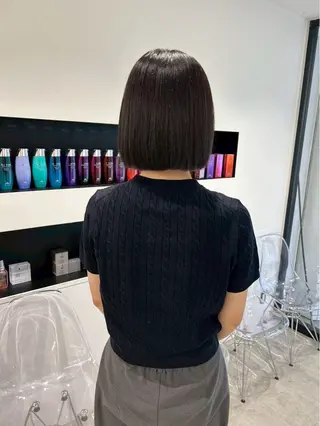 ショート カラー himari💜 酸性ストレートのヘアスタイル