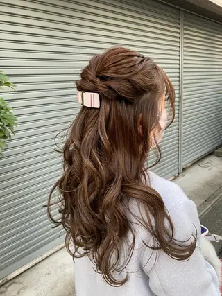 ヘアアレンジ AYANO /レイヤー/オリーブのヘアスタイル