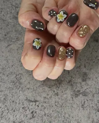 ネイル m-nail 🌙南浦和のネイルデザイン