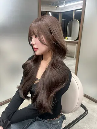 ロング 西尾 彩那のヘアスタイル