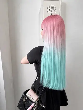 ロング カラー Muミュー/ブリーチ ハイトーン Wカラーのヘアスタイル