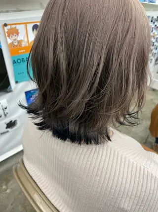 セミロング カラー インナーカラー 推し ブリーチ  髪質改善のヘアスタイル