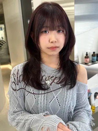 セミロング カラー MIES amane(アマネ)のヘアスタイル