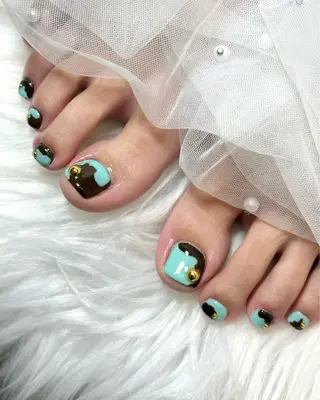 ネイル Maggie ✴︎Aliceのネイルデザイン