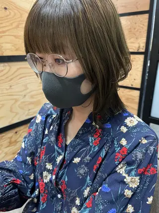 セミロング カラー パーマ ヘアアレンジ メンズ キッズ ネイル マツエク・マツパ アイブロウ 久木原 ゆりのヘアスタイル