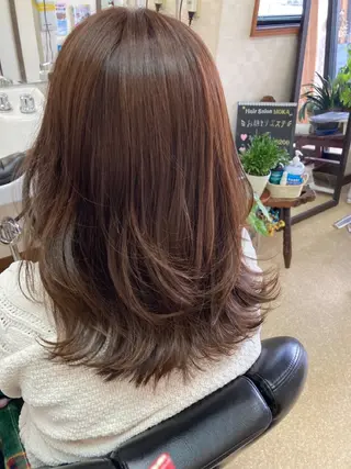 セミロング カラー 石塚 浩のヘアスタイル