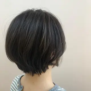 ショート カラー 小顔レイヤー/ ベージュ🤍Rieのヘアスタイル