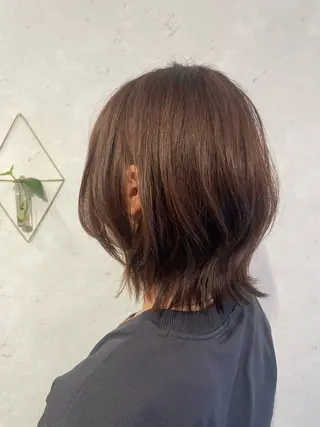 ミディアム 藤田 美香のヘアスタイル