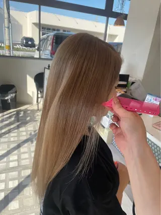 ロング カラー 中井 洋那のヘアスタイル