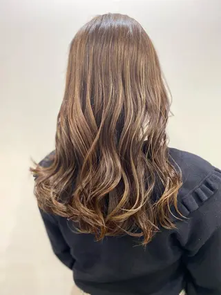 セミロング カラー レイヤーカット 赤み消し　店長/大和のヘアスタイル